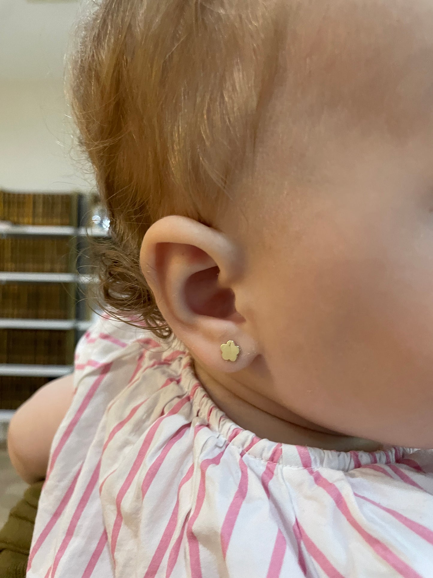 14k Gold 6mm Flower Screw-Back Earrings