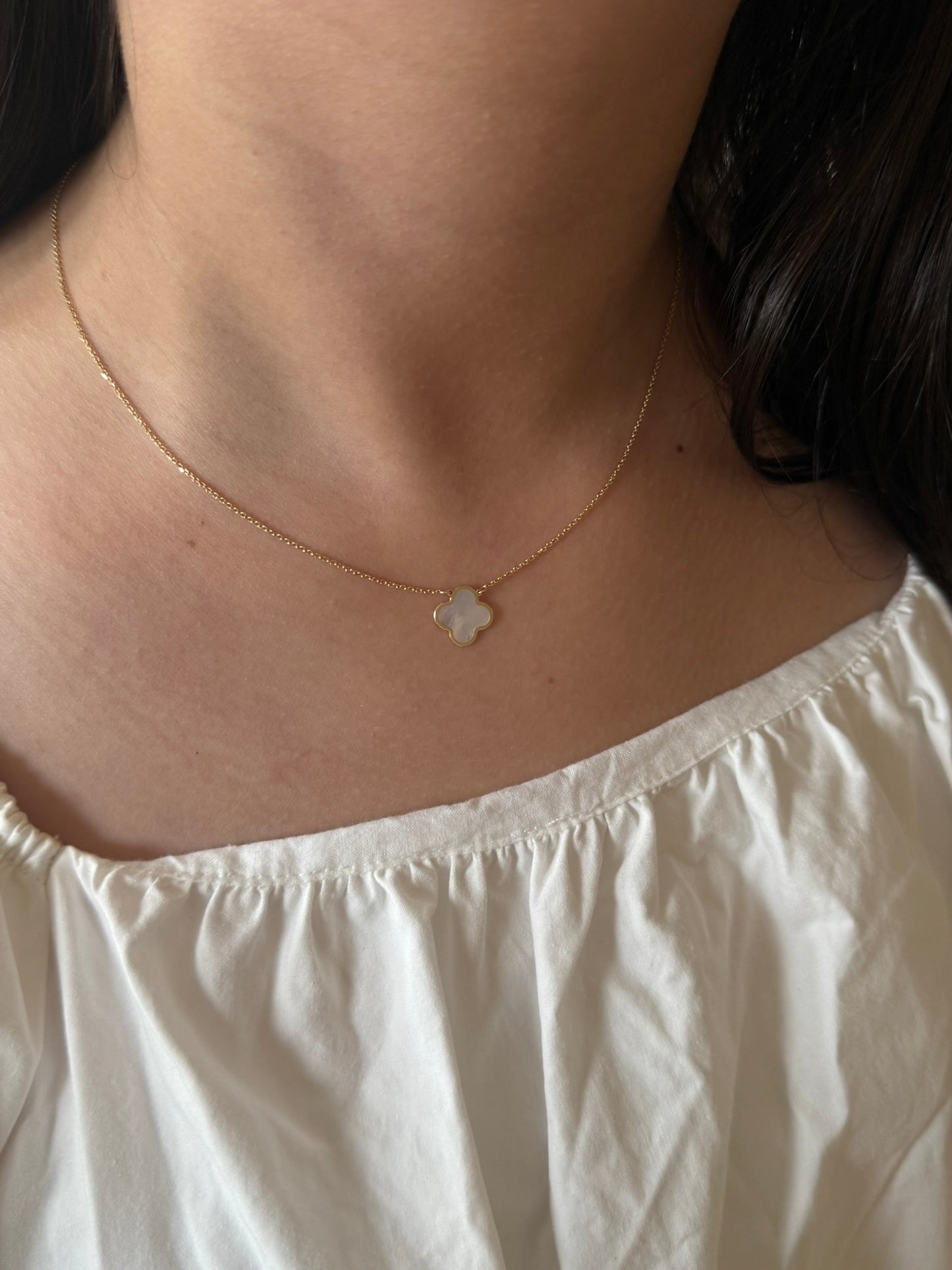 14k Mother Of Pearl Flat Clover Necklace