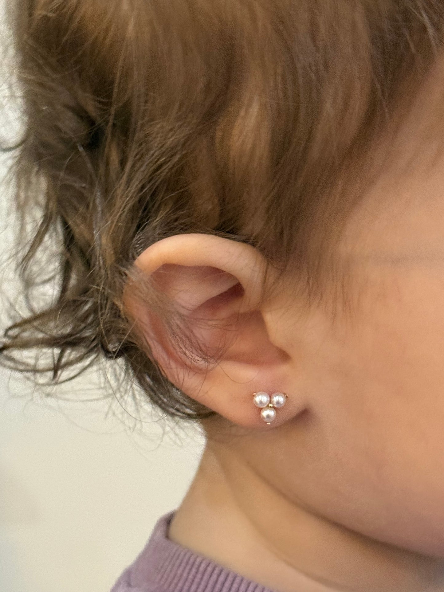 14k Gold Large Triangle Pearl Screw-back Earrings